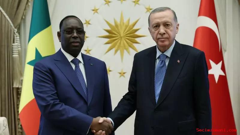 Cumhurbaşkanı Erdoğan, Eski Senegal Cumhurbaşkanı Sall İle Telefonda Görüştü